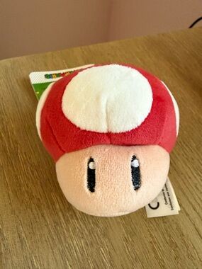 NWT Super Mario Mushroom Plush Keychain